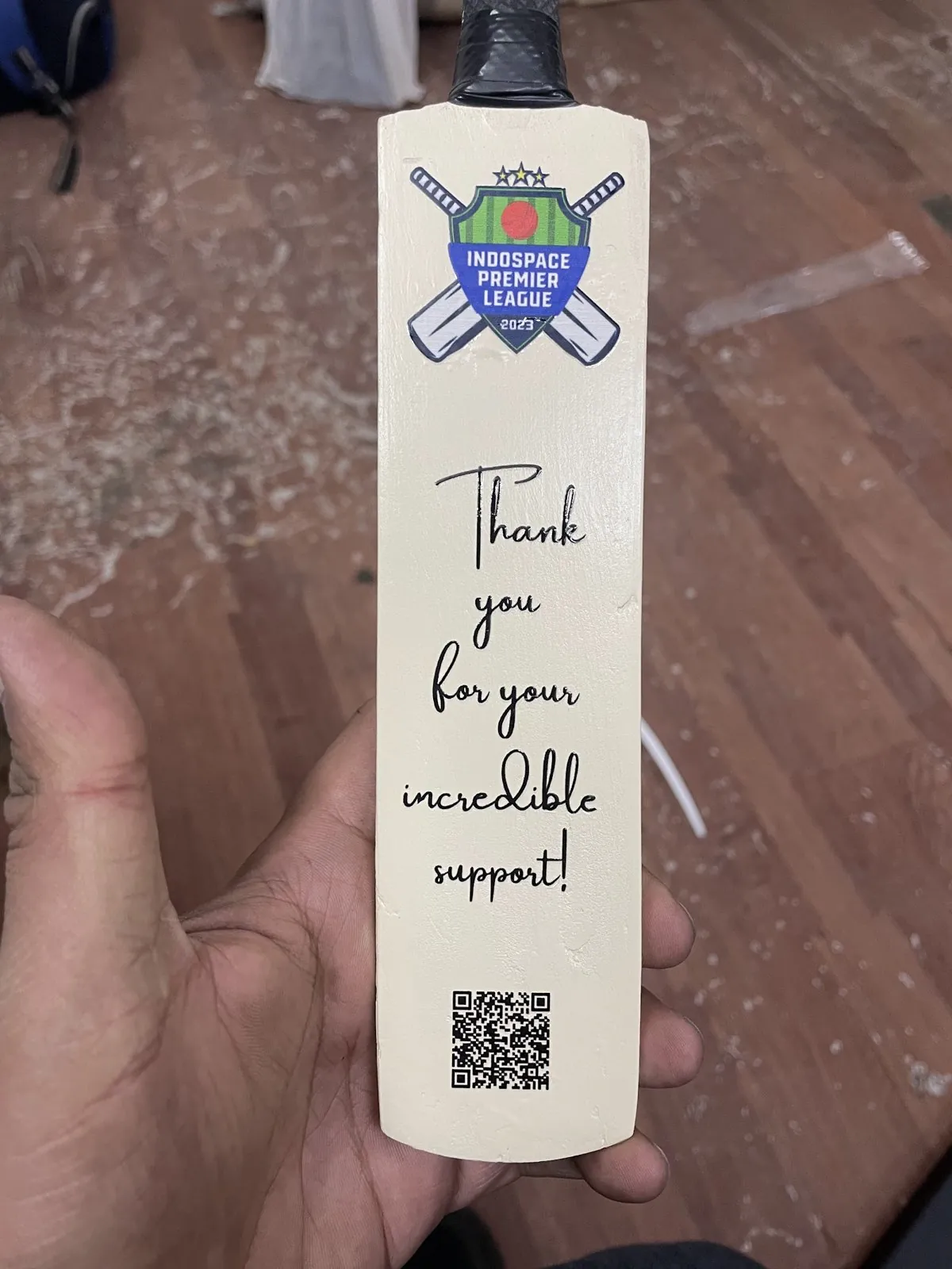 Miniature cricket-bat thank-you, photo 2