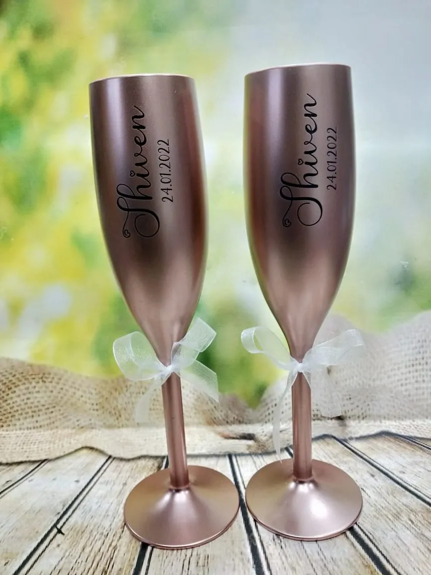 Engraved champagne flutes
