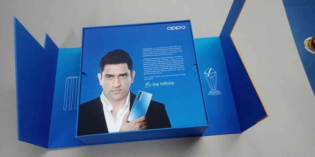 Reno7 launch kit box